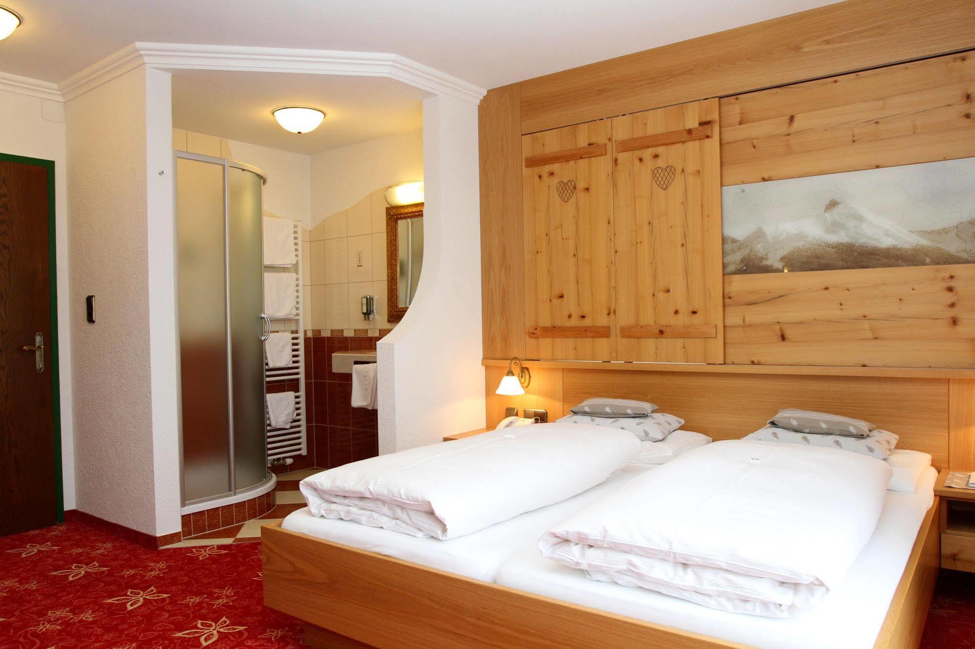 Hotel Voelserhof - Bergbahn Im Sommer 2025 Inklusive Бад Хофгащайн Екстериор снимка