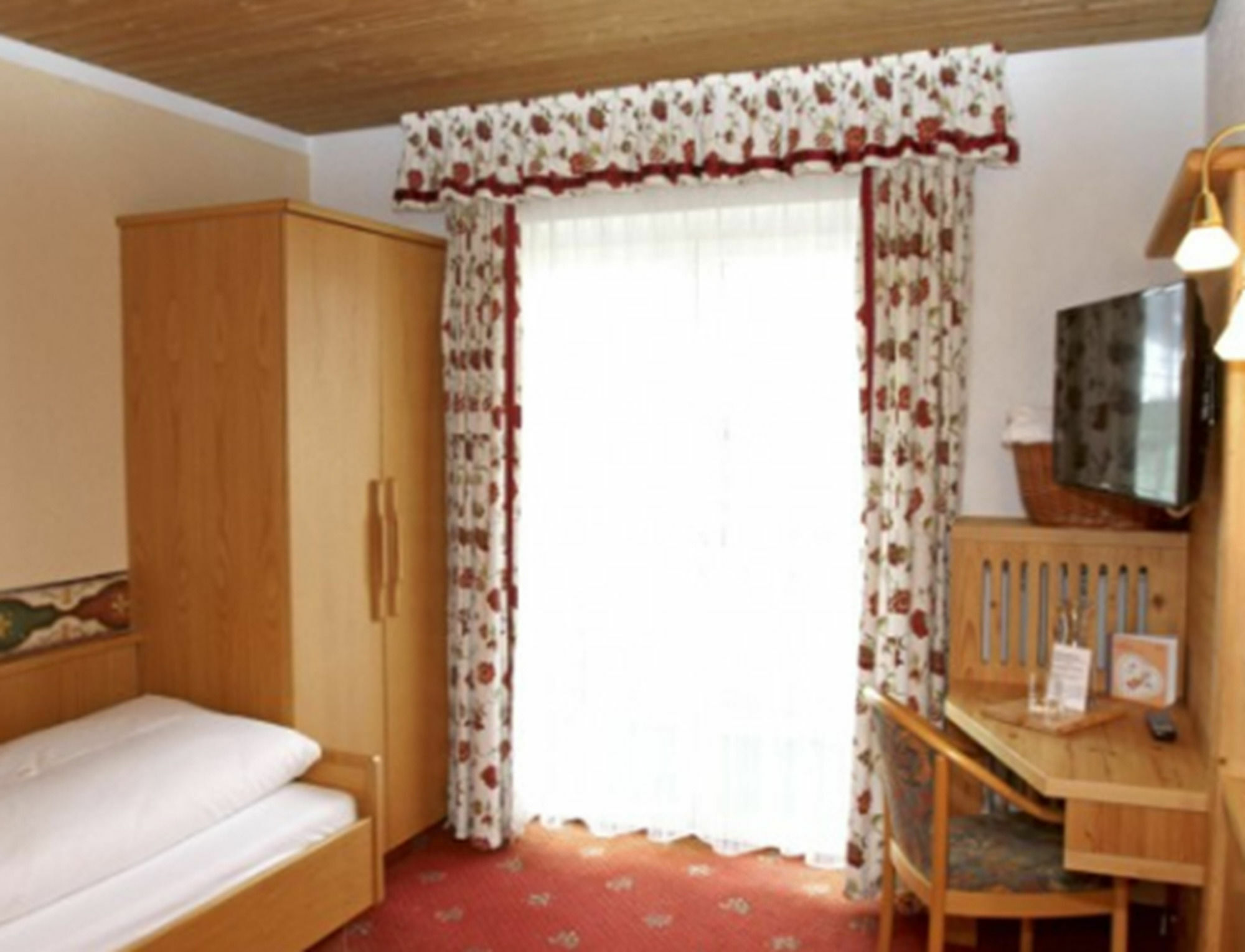 Hotel Voelserhof - Bergbahn Im Sommer 2025 Inklusive Бад Хофгащайн Екстериор снимка